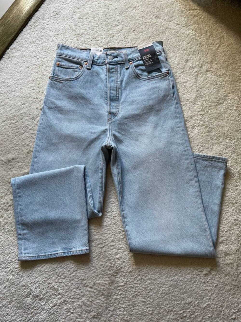 NWT Levi’s Premium Ribcage Straight Ankle Women's Jeans Size 28/27